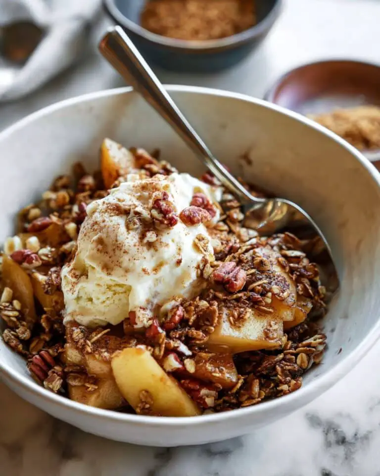 Slow Cooker Gingerbread Apple Pie Crumble Recipe